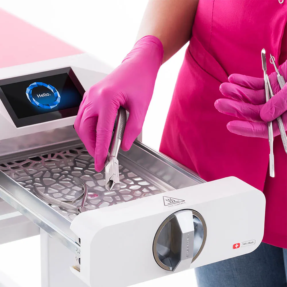 Sterylizacja narzędzi manicure krok po kroku – jak prawidłowo używać autoklawu?